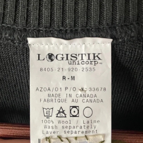 Canadian Army wool sweater - Picture 2 of 3